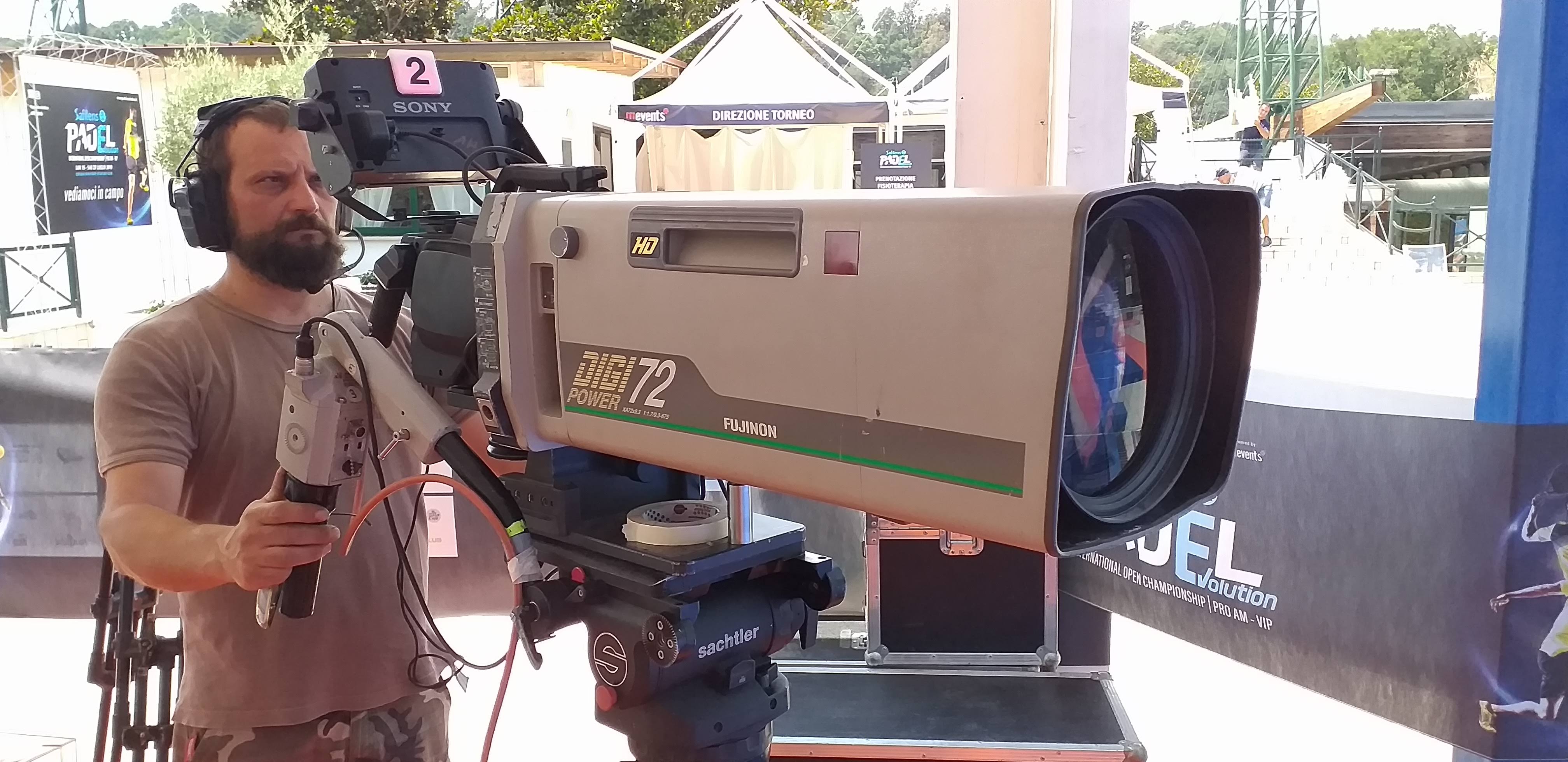 Riprese video per evento corporate con palco illuminato
